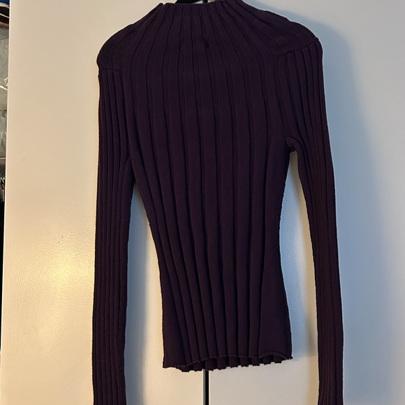 Banana Republic Purple Sweater - Picture 5 of 7